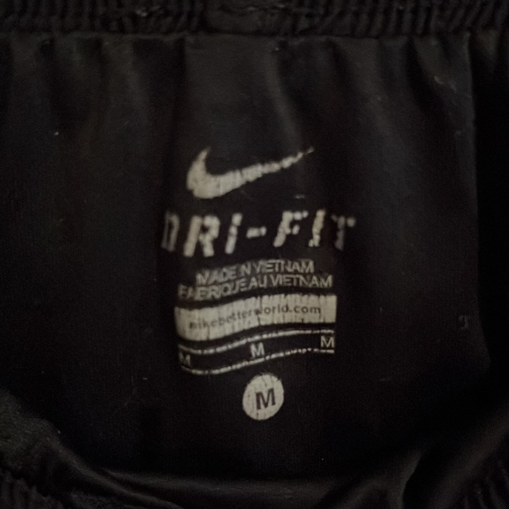 Nike shorts - Picture 3 of 3